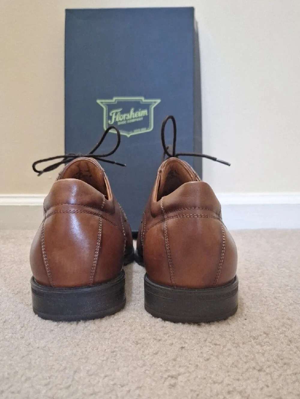 Florsheim Men's Tan Brown Leather Cap-Toe Derby Shoes w/Stratton Cedar Shoe Tree